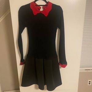 La p’tite stoile Paris black and red dress